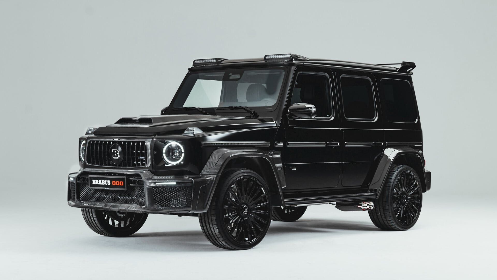 BRABUS 800 G-Class in superblack, photographed in a light studio. BRABUS automotive imagery, not the residential project.